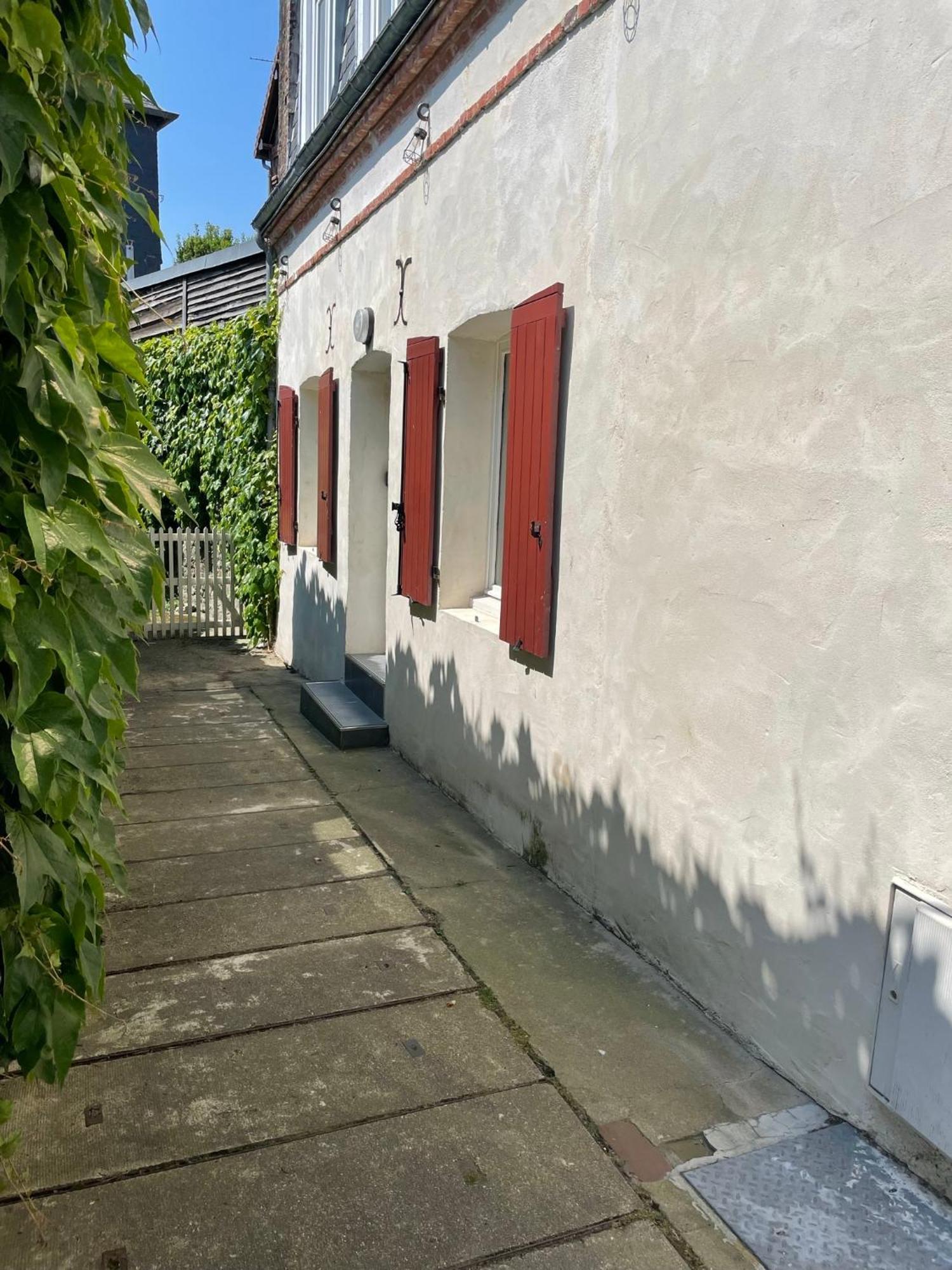 Jolie Cottage Idealement Situee Honfleur Exterior foto